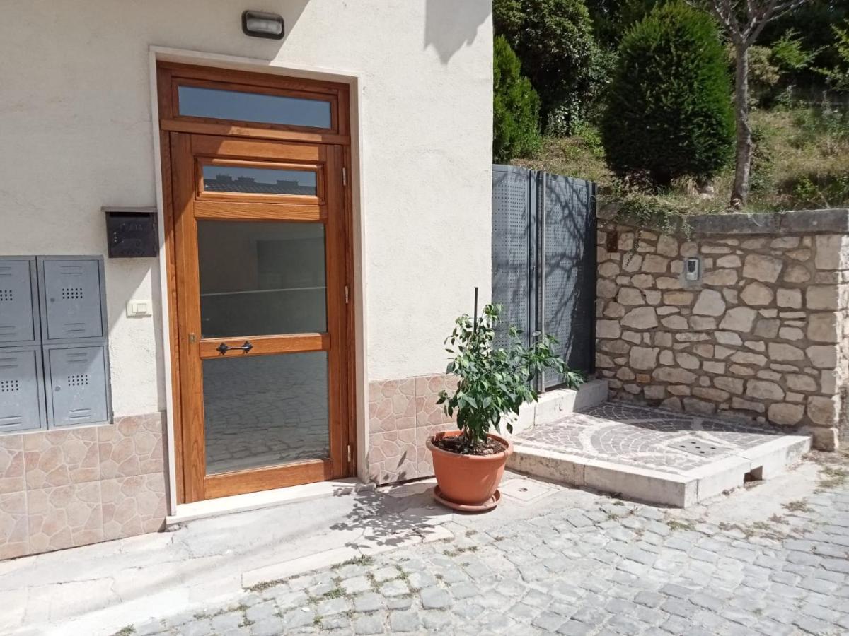 Apartmán Al Piano Terra Poggio Picenze Exteriér fotografie